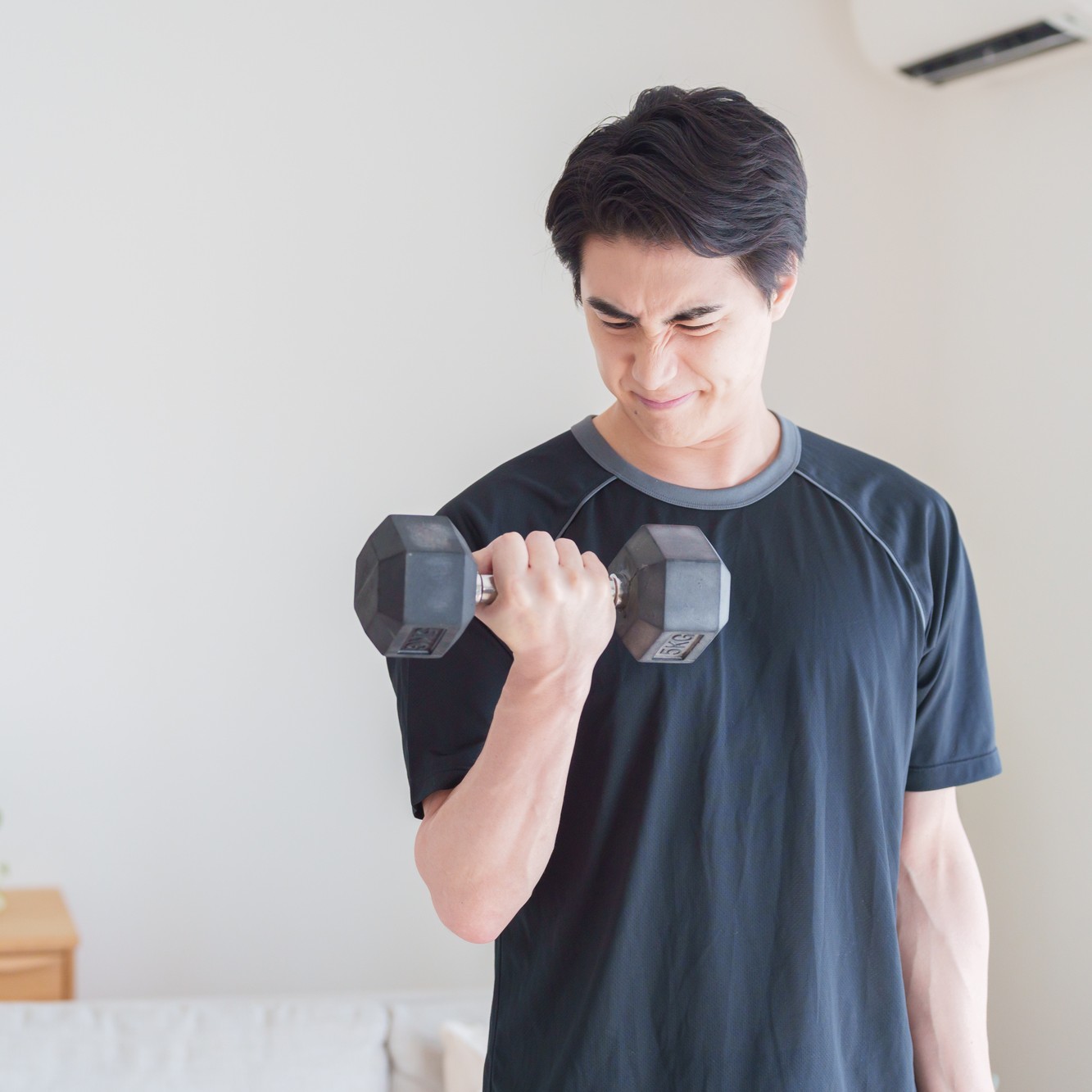 男性の体力・見た目を変えるオンラインパーソナルの効果