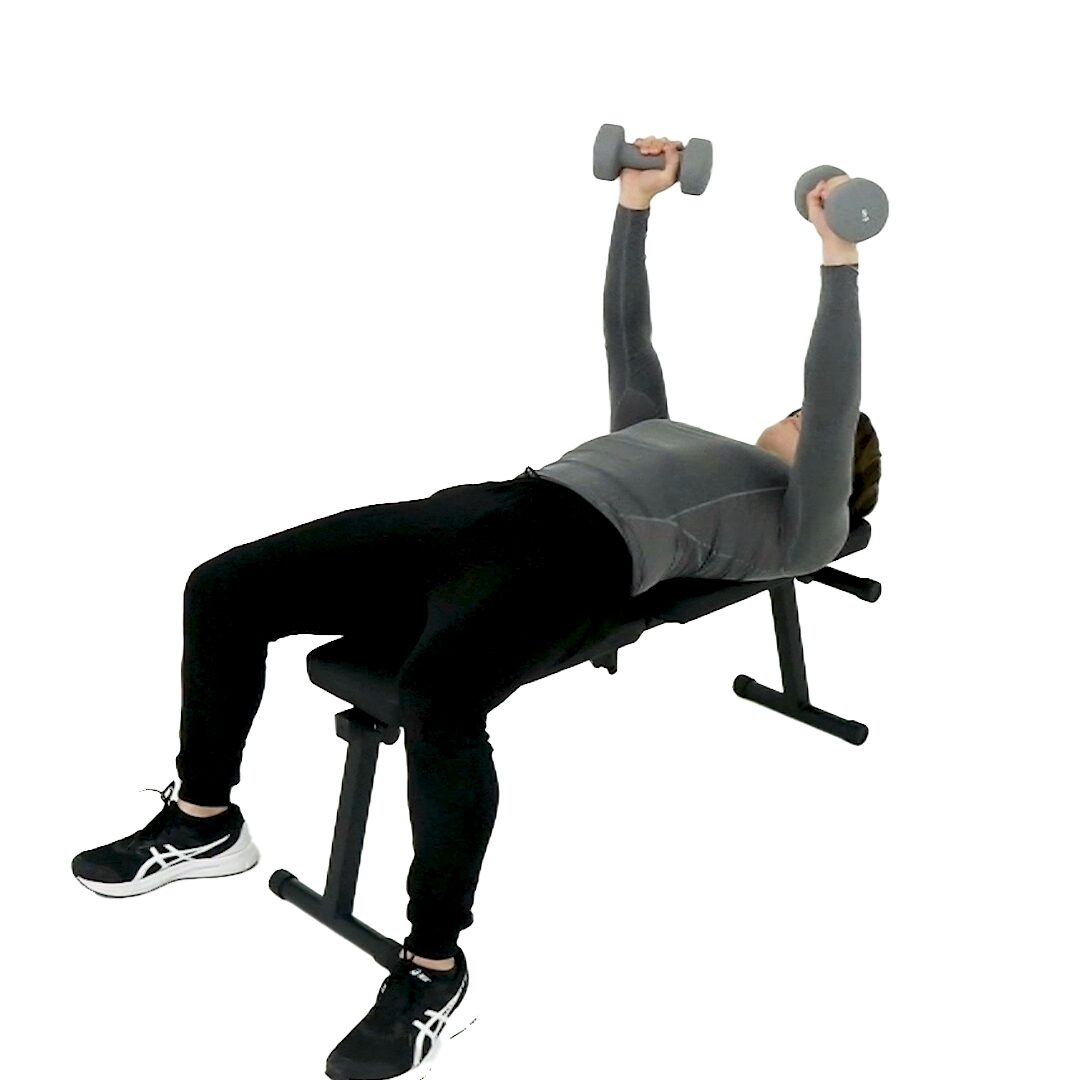 【動画あり】ダンベルプレスの正しいやり方と効果｜胸を鍛えて胸板を厚くする基本トレーニング